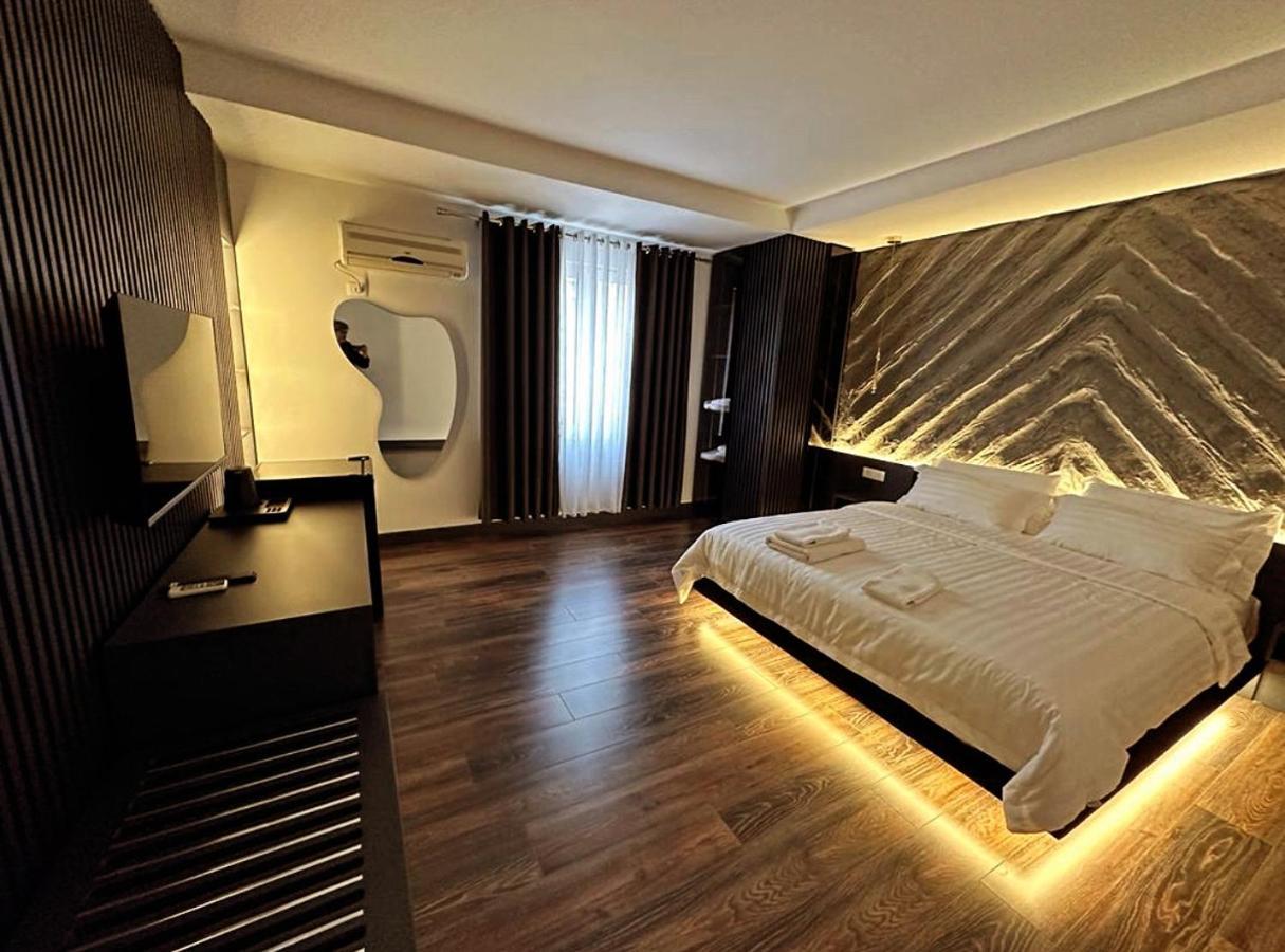 Tirana Central Rooms Eksteriør billede