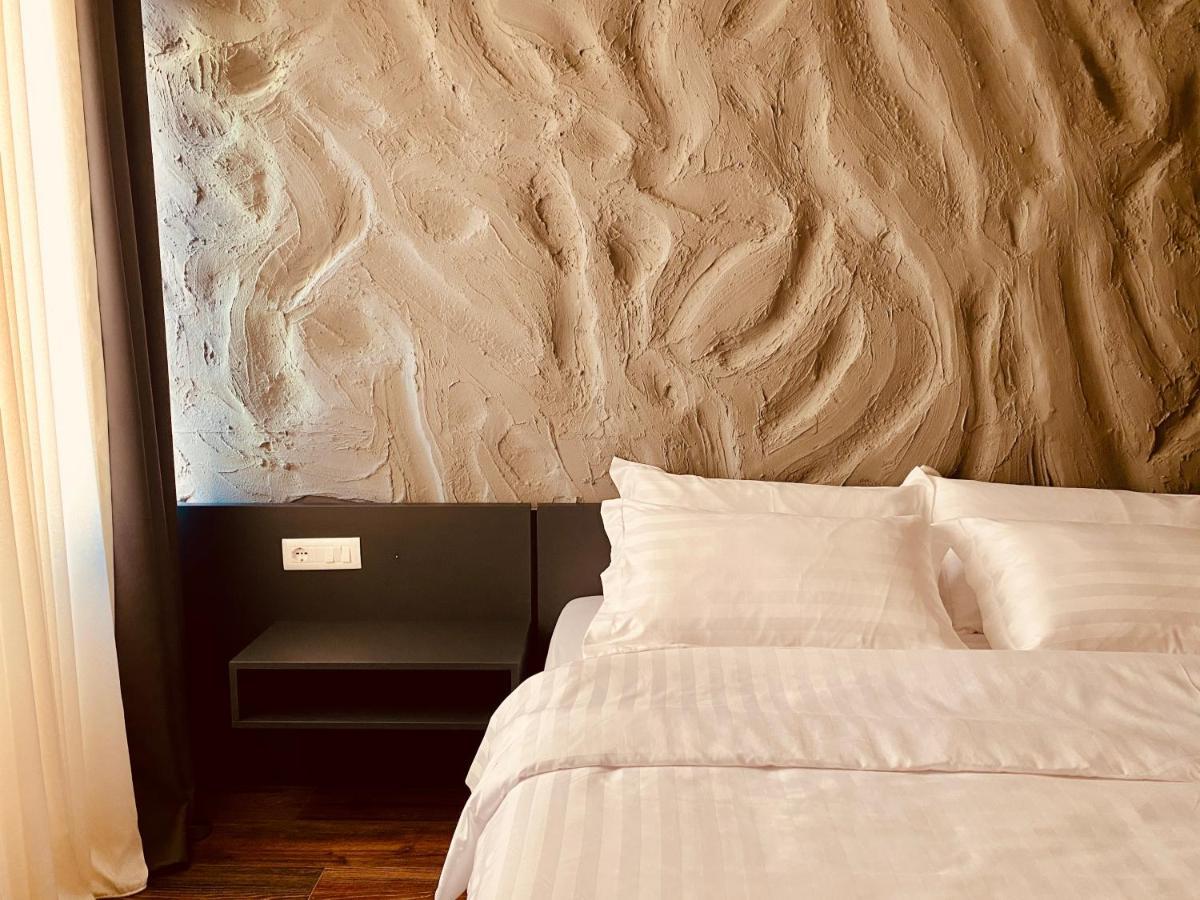 Tirana Central Rooms Eksteriør billede