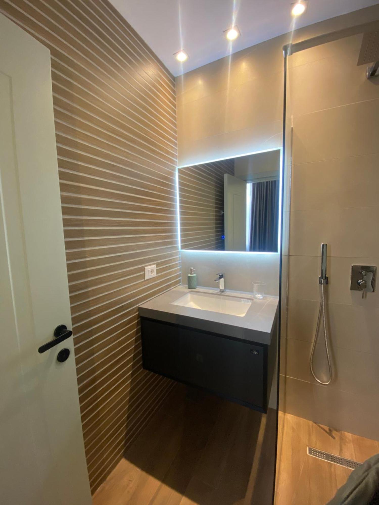 Tirana Central Rooms Eksteriør billede