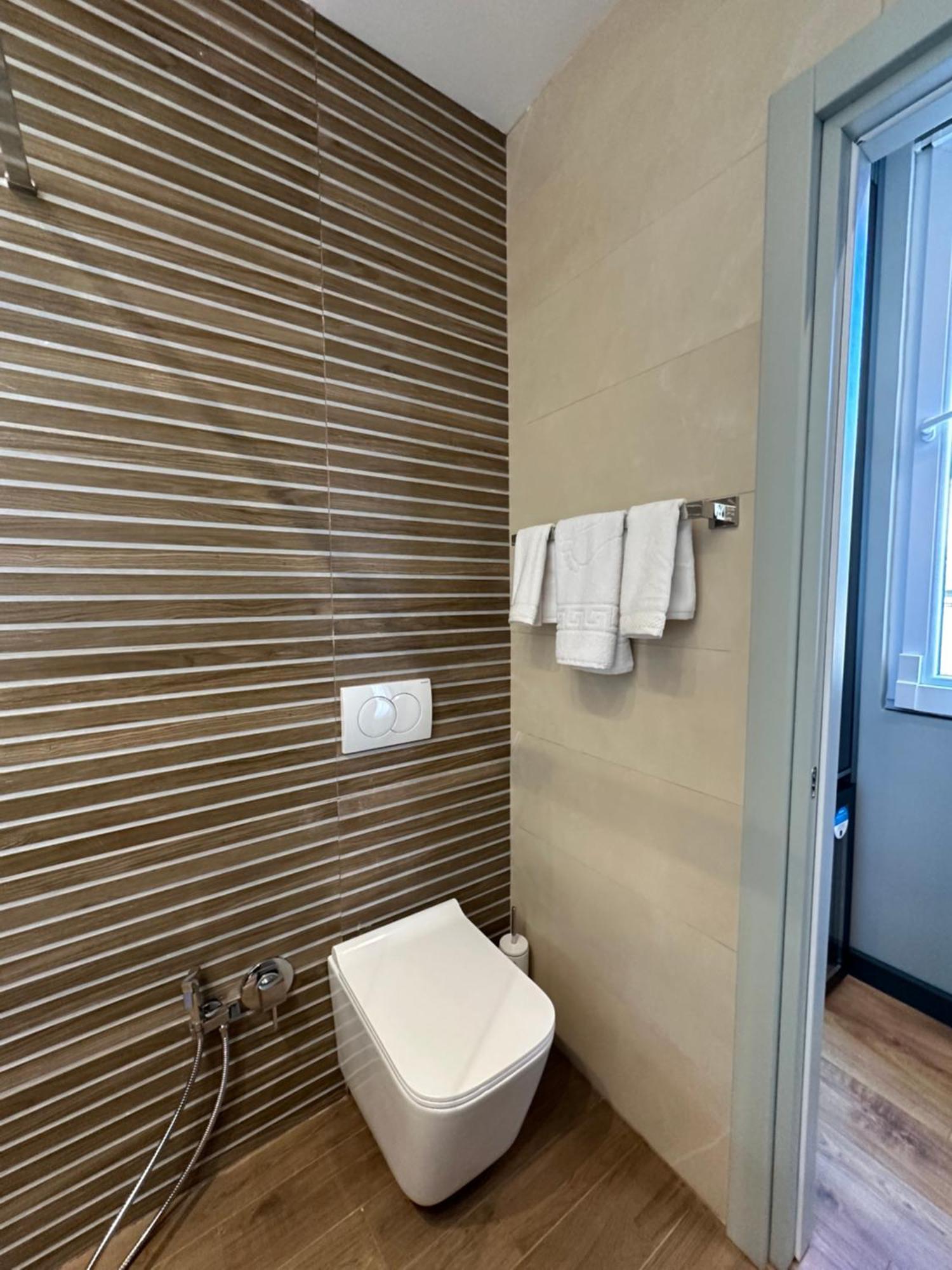 Tirana Central Rooms Eksteriør billede