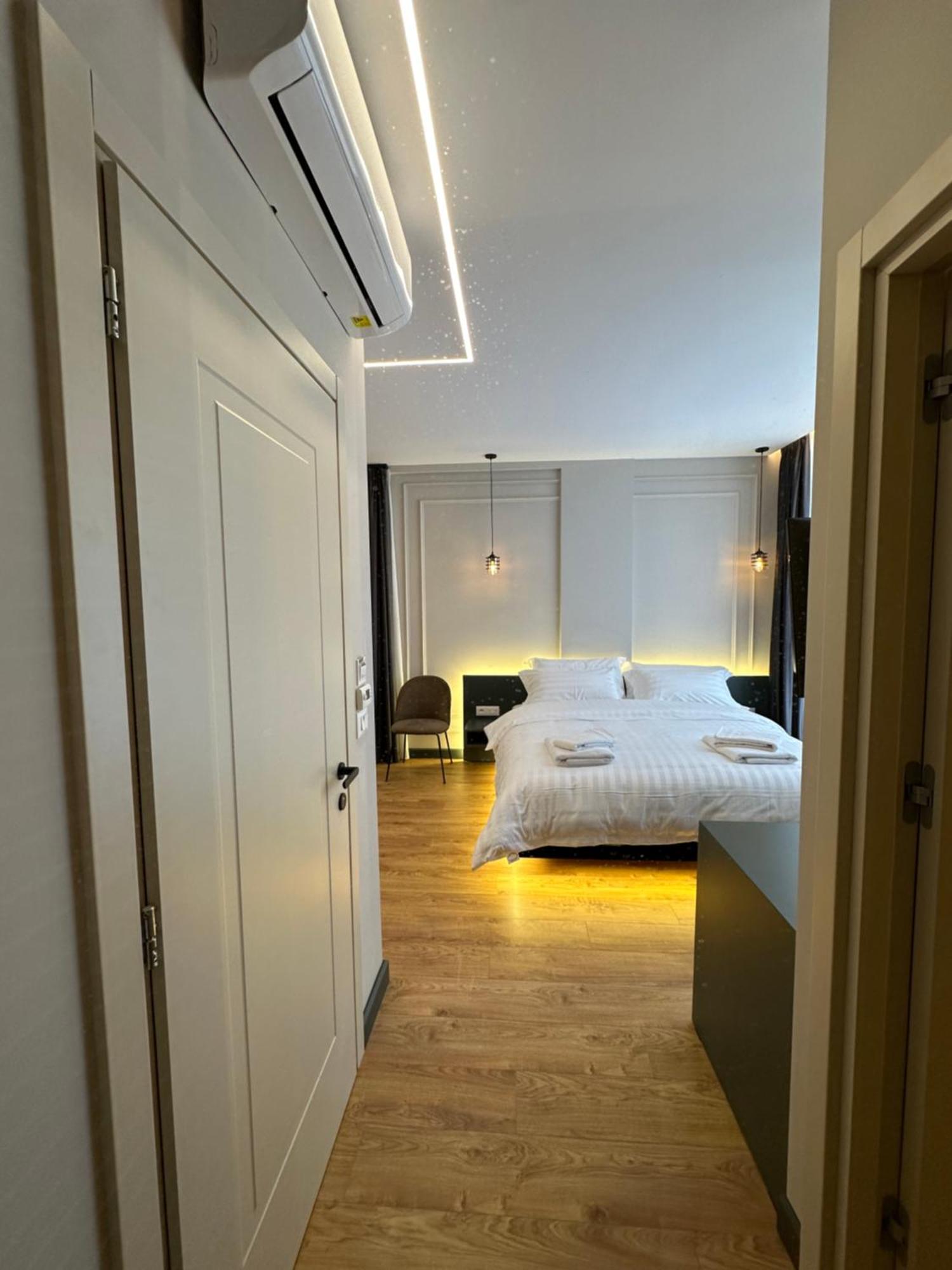 Tirana Central Rooms Eksteriør billede